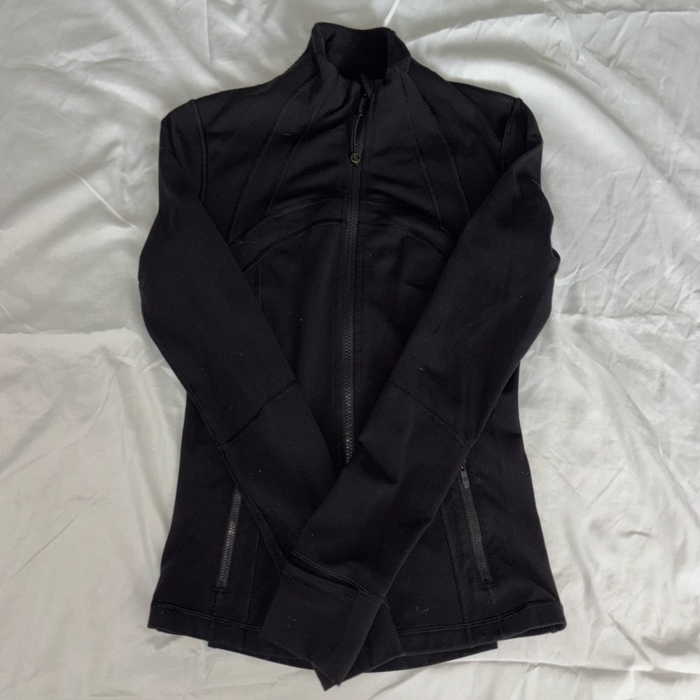 Black Lululemon align jacket size four in really good condition